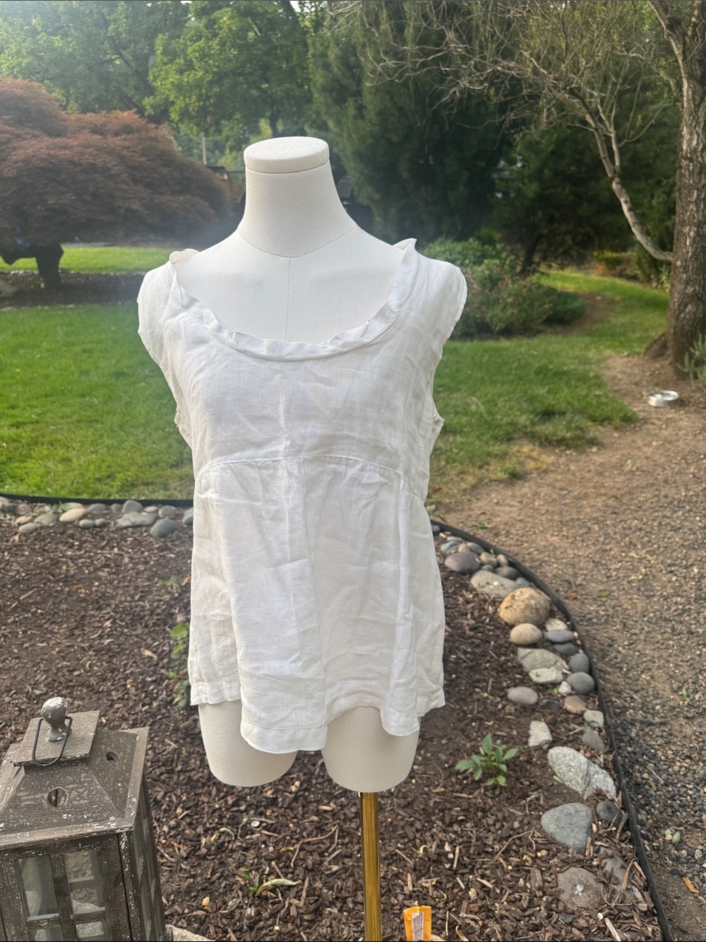 CP Shades White Linen Scoop-Neck Sleeveless Top
